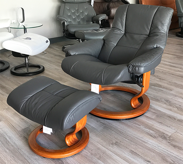 Stressless Kensington Large Mayfair Paloma Rock Leather Recliner Chair and Ottoman by Ekornes