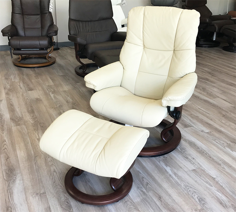 Stressless Mayfair Recliner Chair and Ottoman in Paloma Kitt Leather