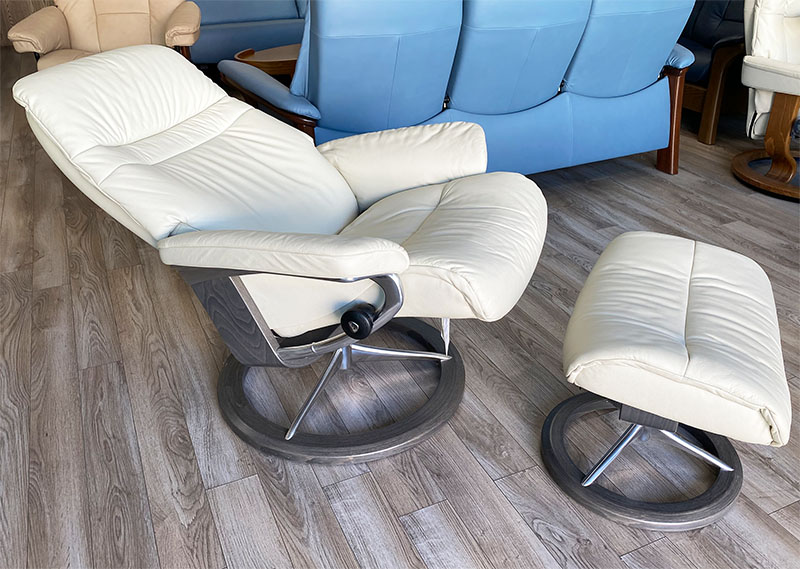 Stressless Sunrise Signature Polished Aluminum Paloma Light Grey Leather Recliner and Ottoman by Ekornes