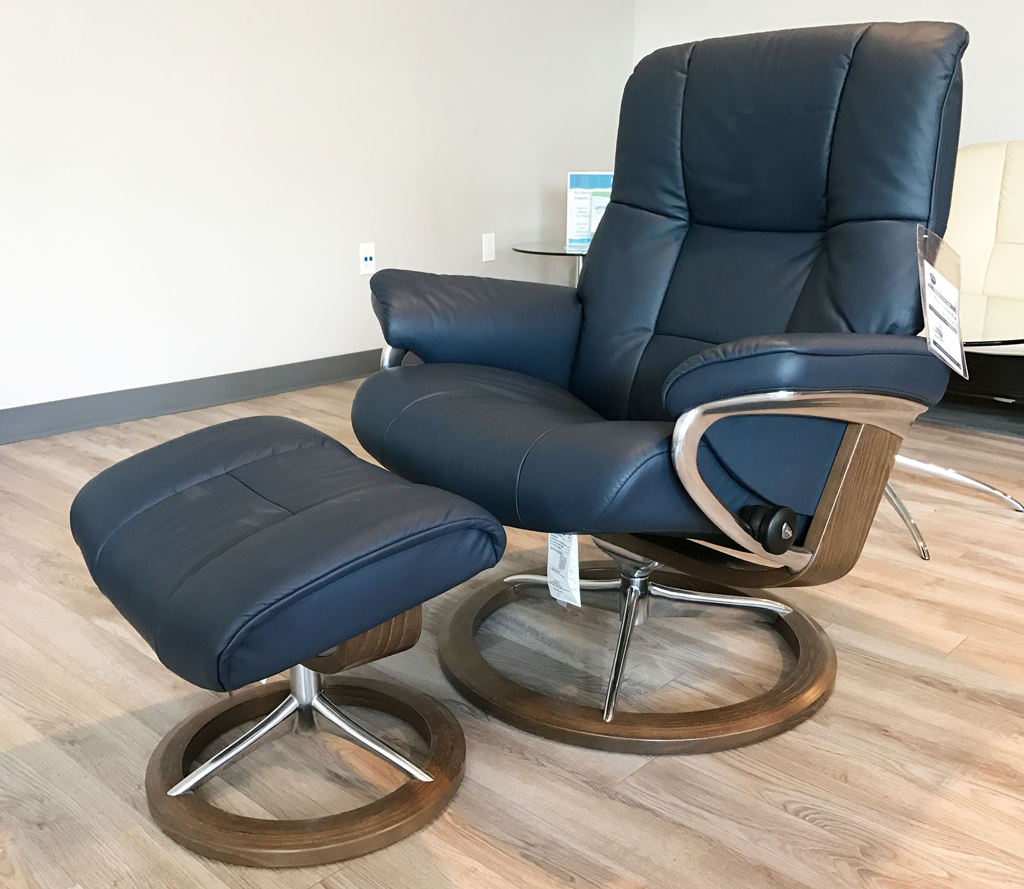 Ottoman Wood and Walnut Recliner Blue Oxford Leather Mayfair Paloma Stressless Ekornes by Signature Chair